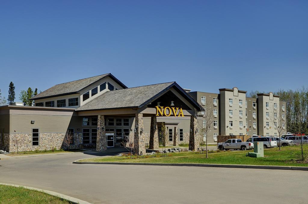Chateau Nova Hotel Fort Mcmurray Kültér fotó